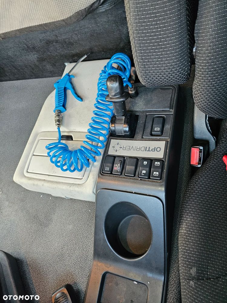 Renault Premium - 10