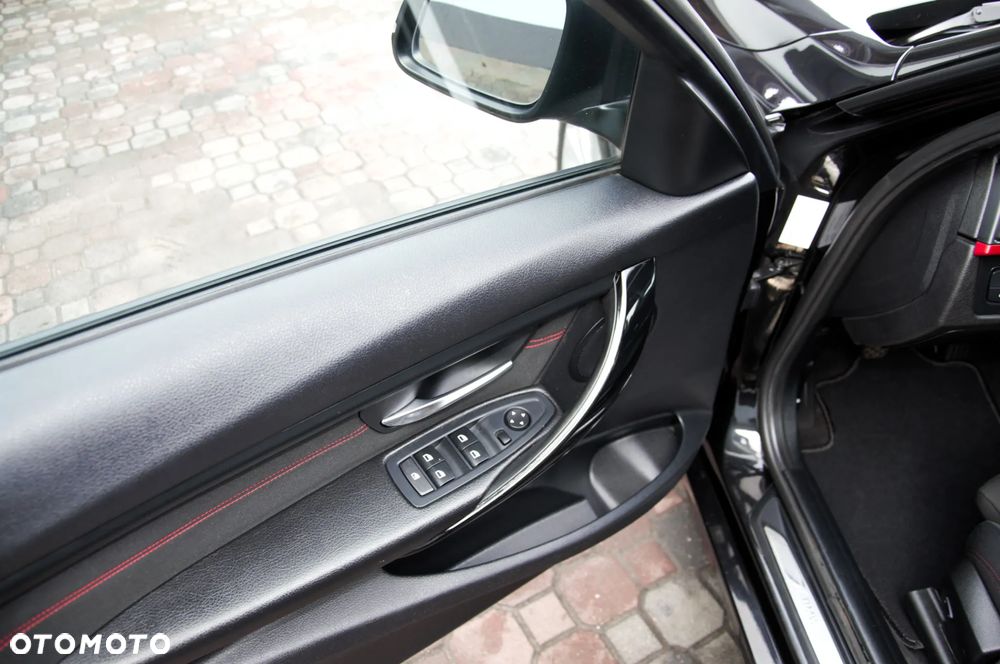 BMW Seria 3 316i Sport Line - 22