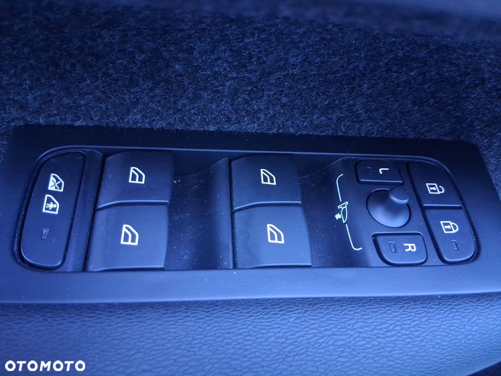Volvo XC 40 - 22