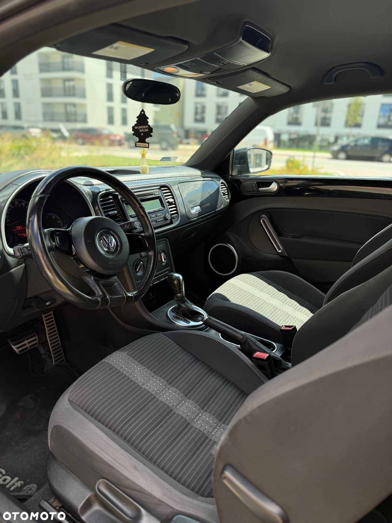 Volkswagen Beetle The 2.0 TSI DSG Sport - 11