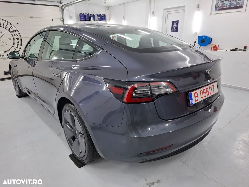 Tesla Model 3 RWD - 4