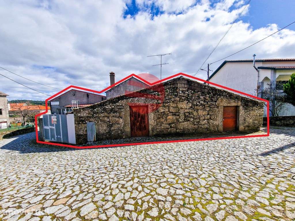 MORADIA C/ ADEGA E ARMAZÉM - Grande imagem: 5/19