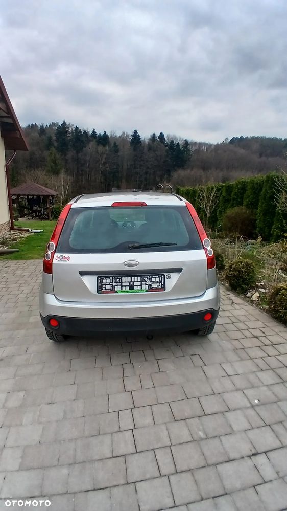 Ford Fiesta - 16