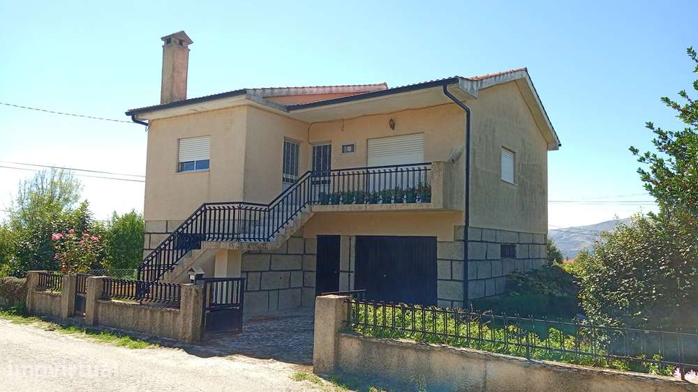 Moradia T3 com Jardim e Garagem em Vila Real
