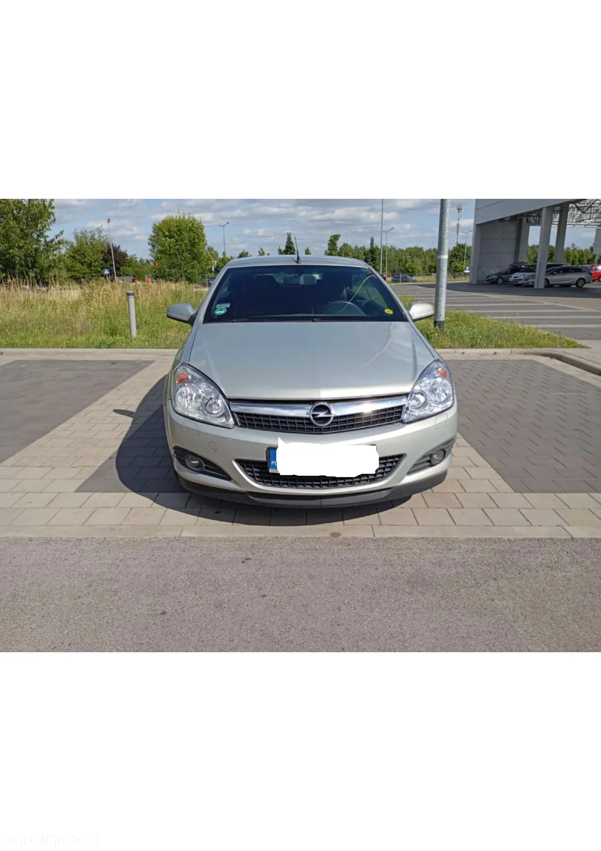 Opel Astra III GTC 1.8 Cosmo - 7