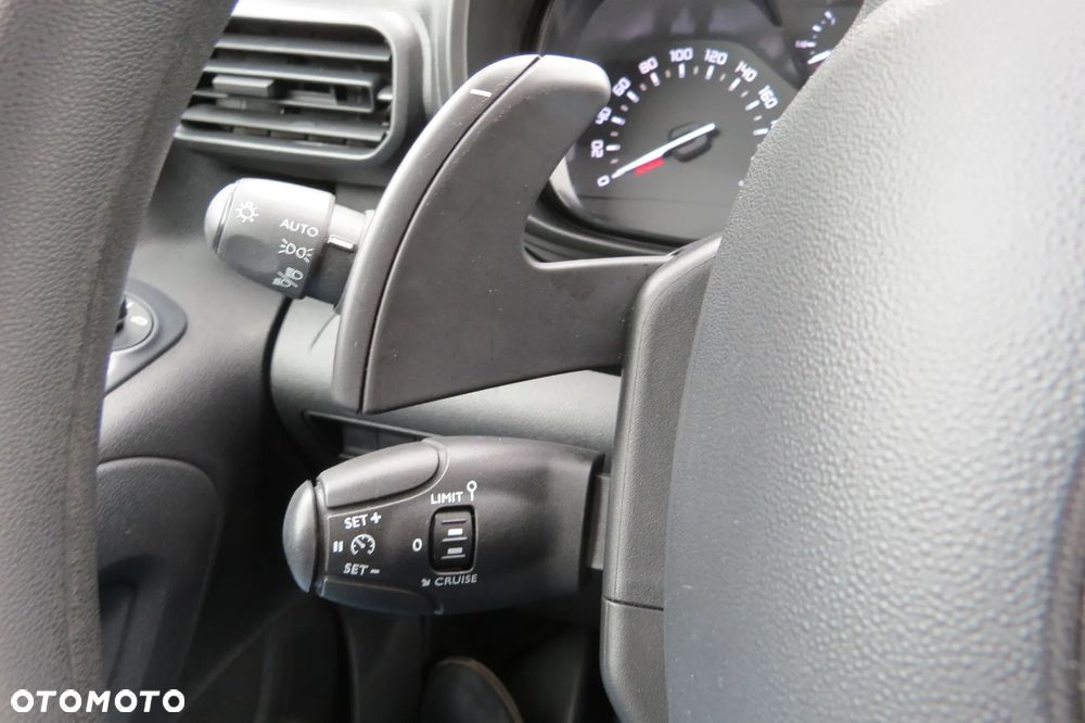 Toyota Proace City 1.2 D-4t 130km A/t Long Brygadówka - 26