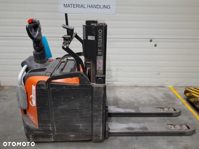 Toyota Wózek prowadzony z masztem podest TOYOTA SPE160 DUPLEX 2,5m Li-Ion od Polskiego DEALERA