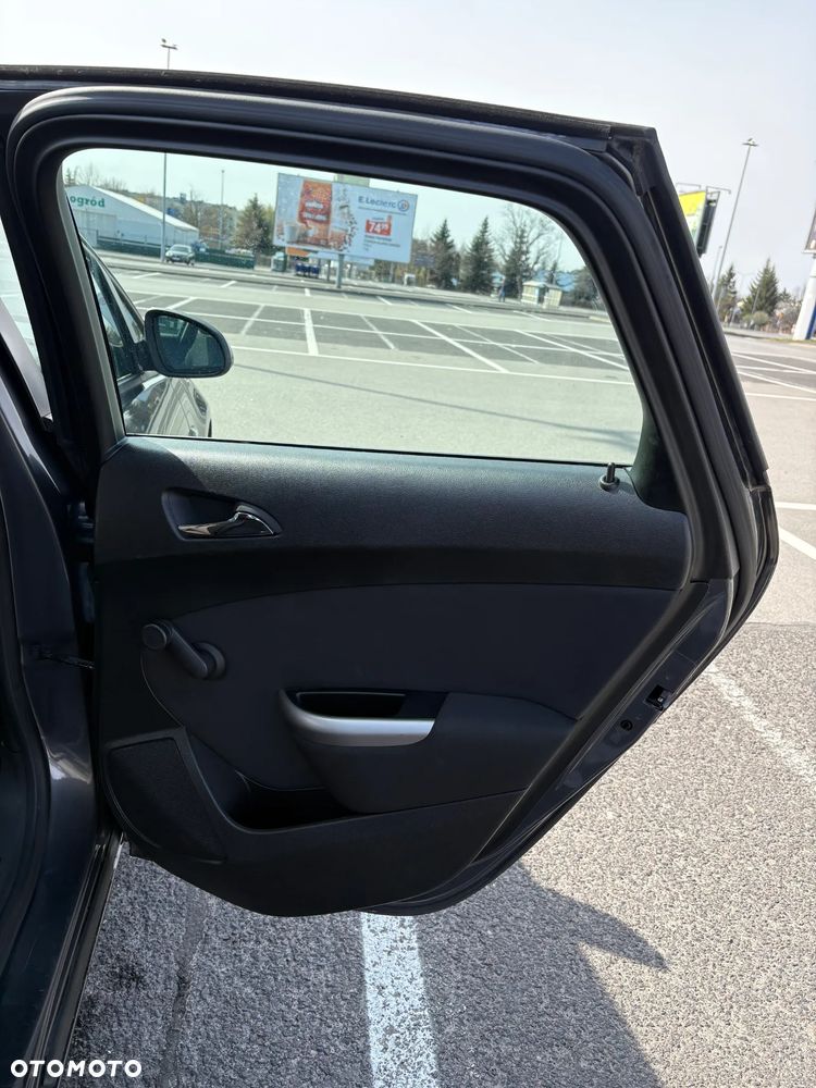 Opel Astra 1.6 Active - 33