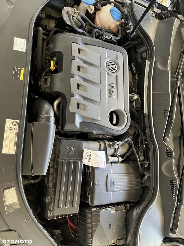 Volkswagen Passat - 8