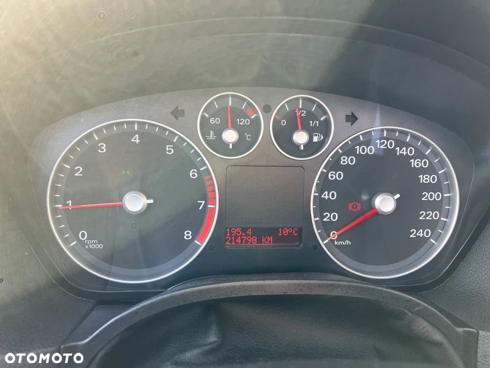 Ford Focus 2.0 16V Titanium - 2