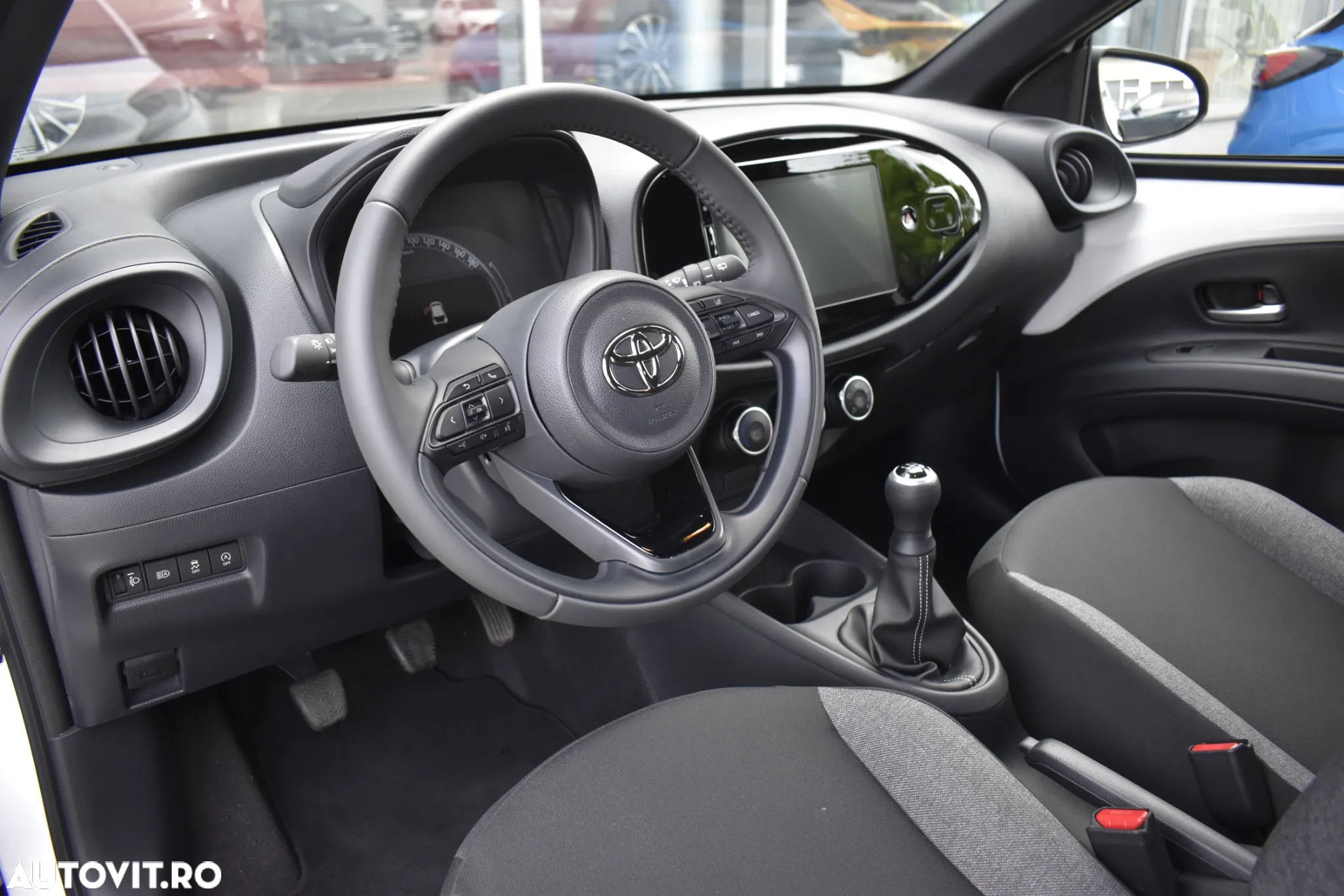 Toyota Aygo X 1.0l MT Active - 30