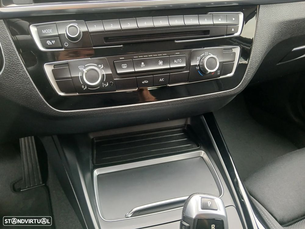 BMW 116 d Aut. Sport Line - 37