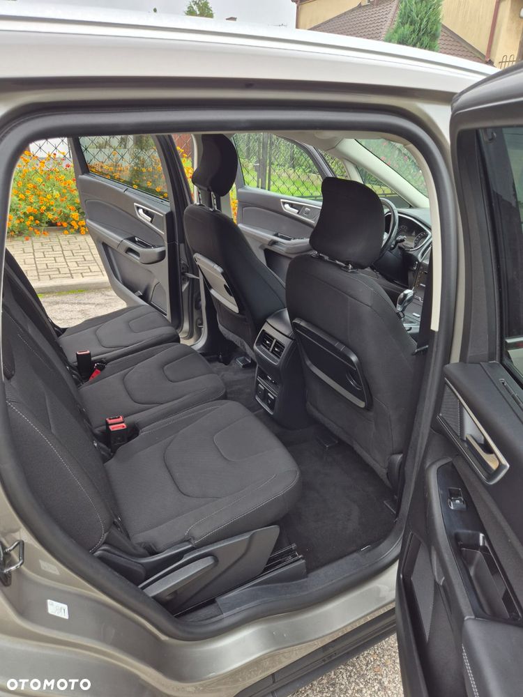 Ford S-Max 2.0 TDCi Titanium PowerShift - 24