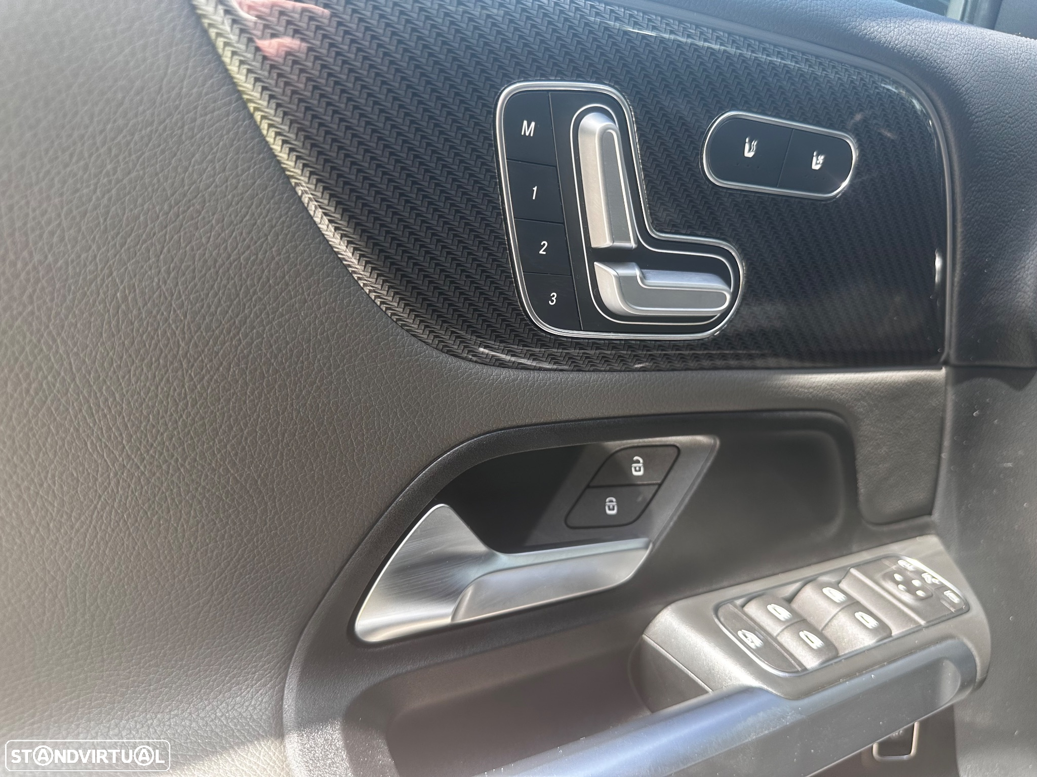 Mercedes-Benz GLB 35 AMG 4Matic - 4