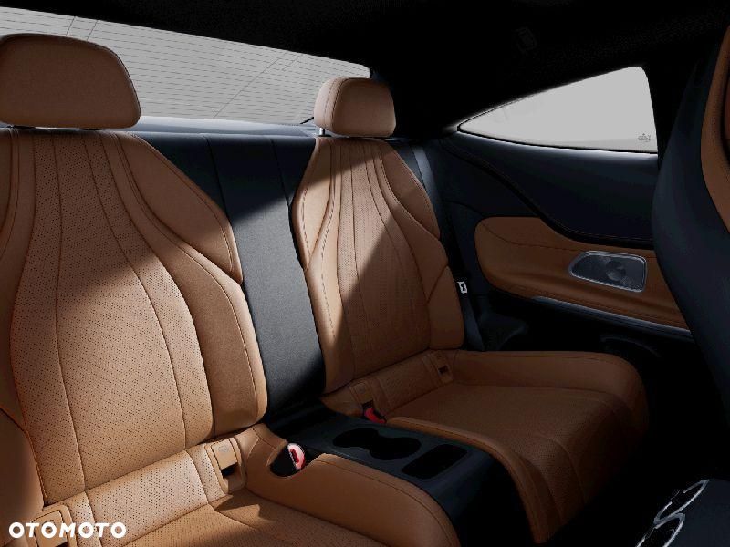 Mercedes-Benz CLE 300 mHEV 4-Matic AMG Line - 8