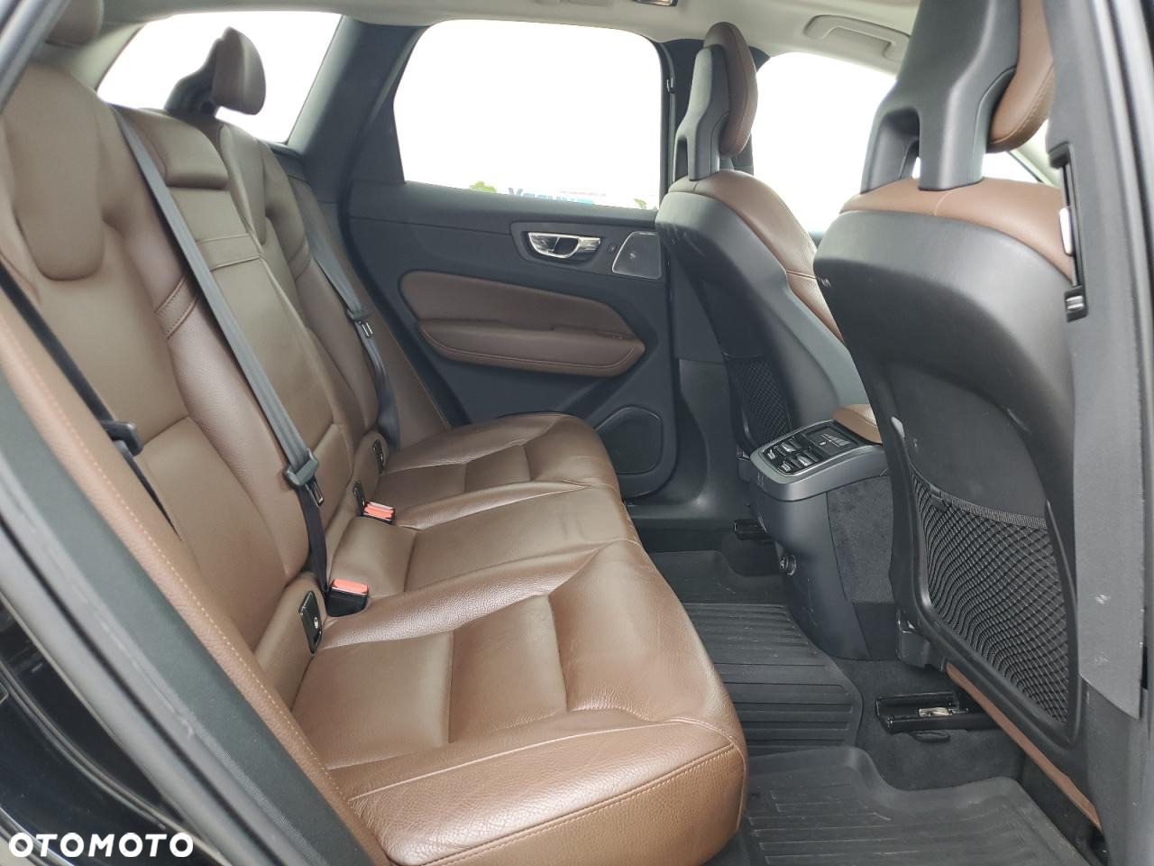 Volvo XC 60 T6 AWD Inscription - 11