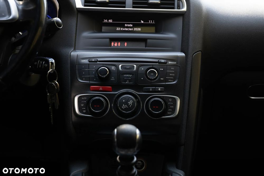Citroën DS4 1.6 HDi SoChic - 10