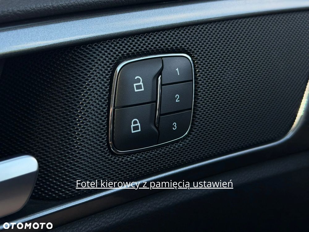 Ford Mondeo 2.0 EcoBlue Titanium - 30