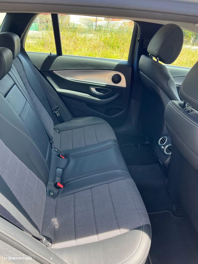 Mercedes-Benz E 220 d 4Matic 9G-TRONIC Avantgarde - 6