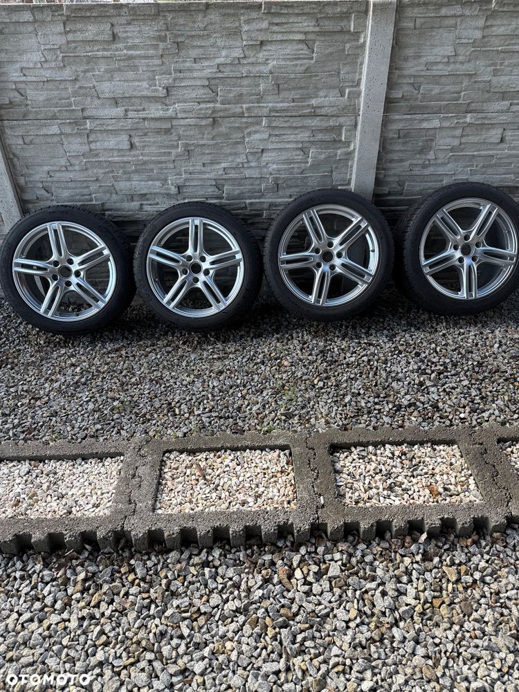 Porsche Panamera 4 - 36