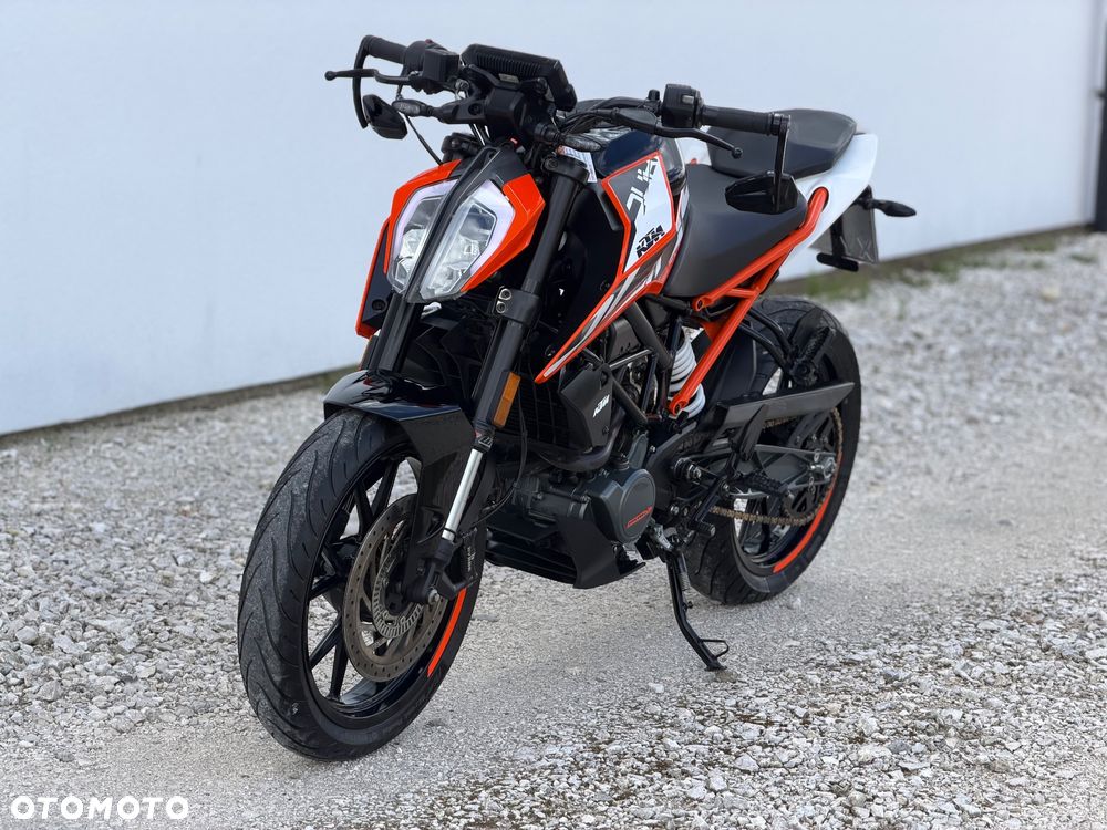 KTM Duke 125 - 10