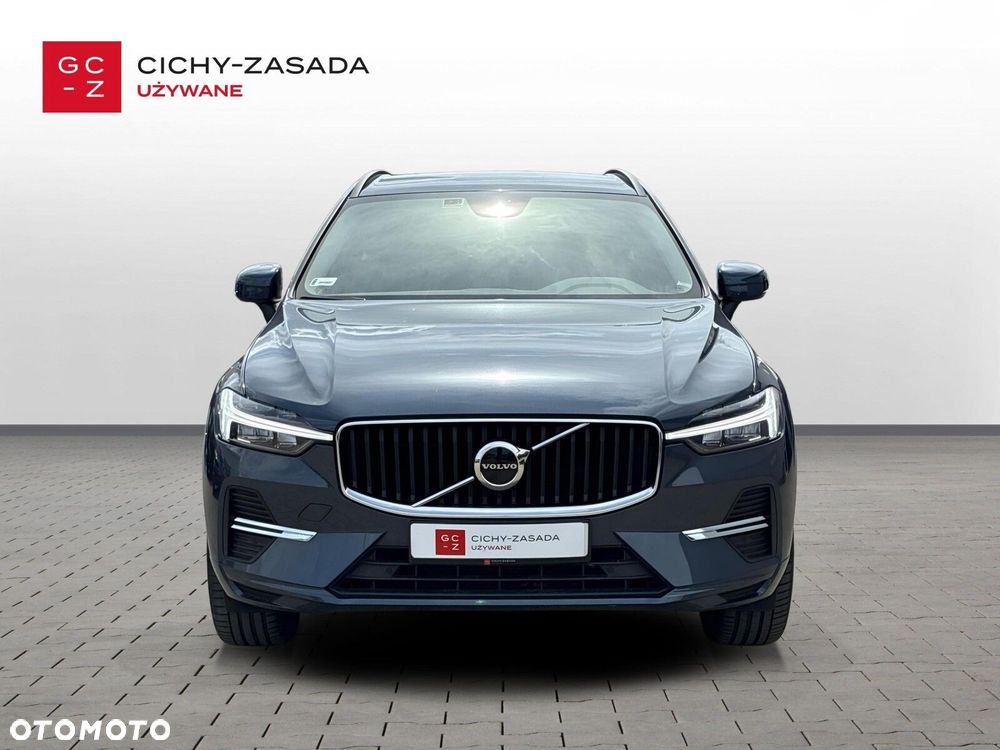 Volvo XC 60 B4 B Momentum - 9