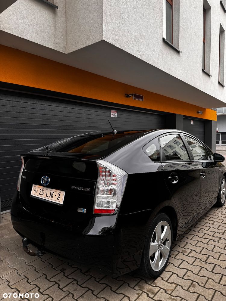 Toyota Prius (Hybrid) Comfort - 9
