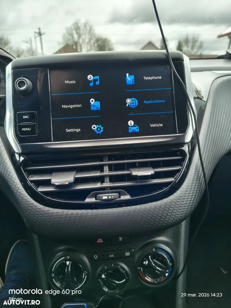 Peugeot 2008 PureTech 110 Style - 11