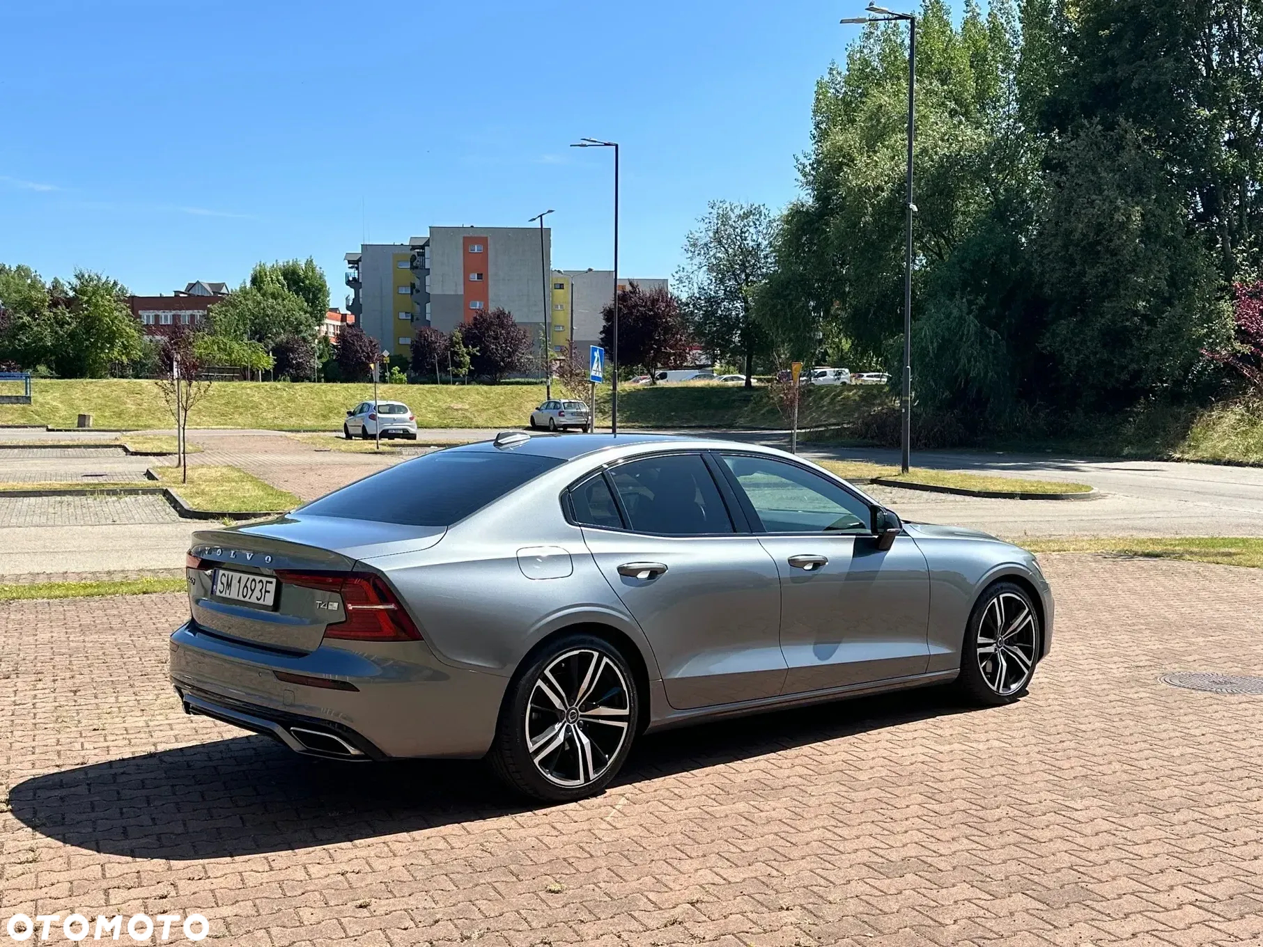 Volvo S60 T4 R-Design - 13