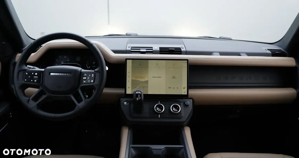 Land Rover Defender - 20