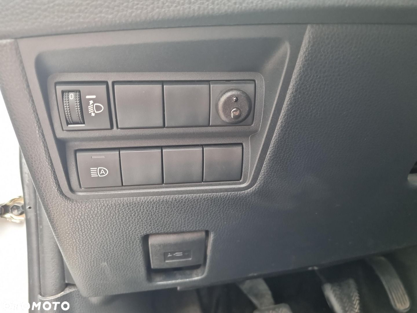 Toyota Yaris - 20