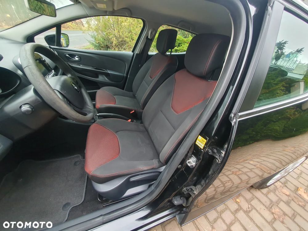 Renault Clio 1.2 16V 75 Life - 10