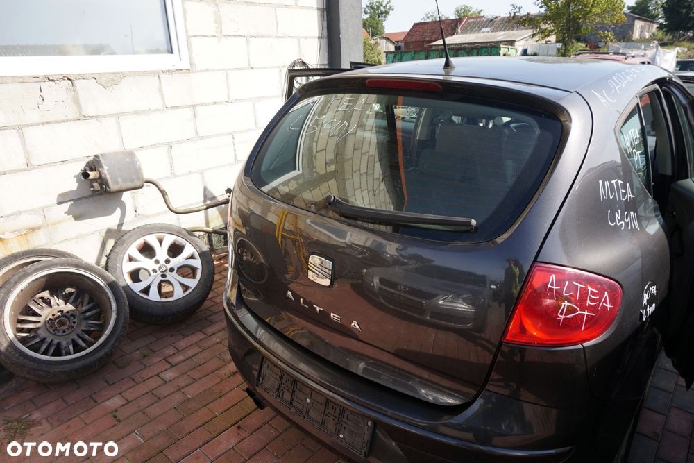 KLAPA BAGAŻNIKA TYLNA ALTEA 5P1 LS9N CZARNY SEAT 2004-2015 - 3