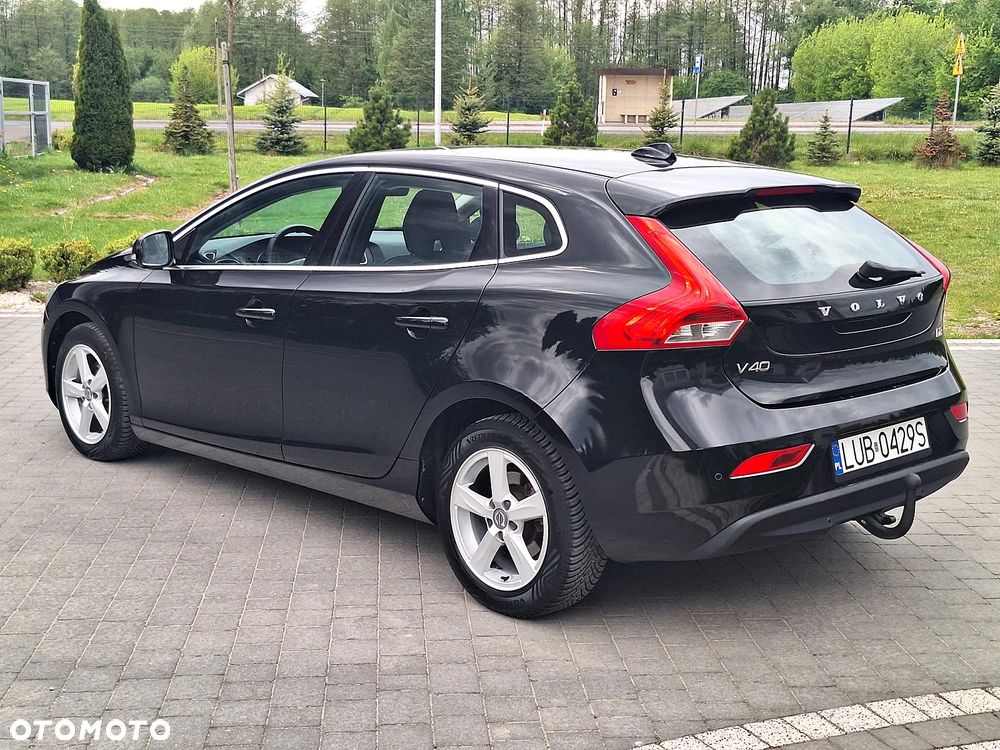 Volvo V40 D2 Momentum - 8