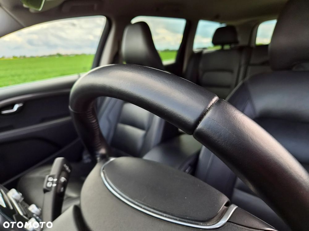 Volvo V70 D4 Drive-E Momentum - 37