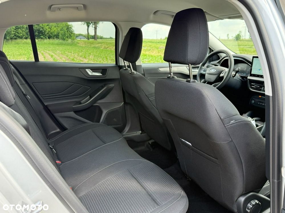 Ford Focus 1.5 EcoBlue Start-Stopp-System TITANIUM EDITION - 21