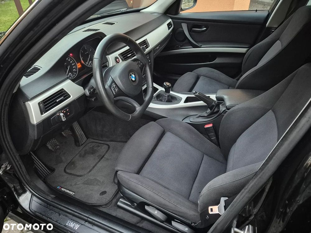 BMW Seria 3 318d - 8