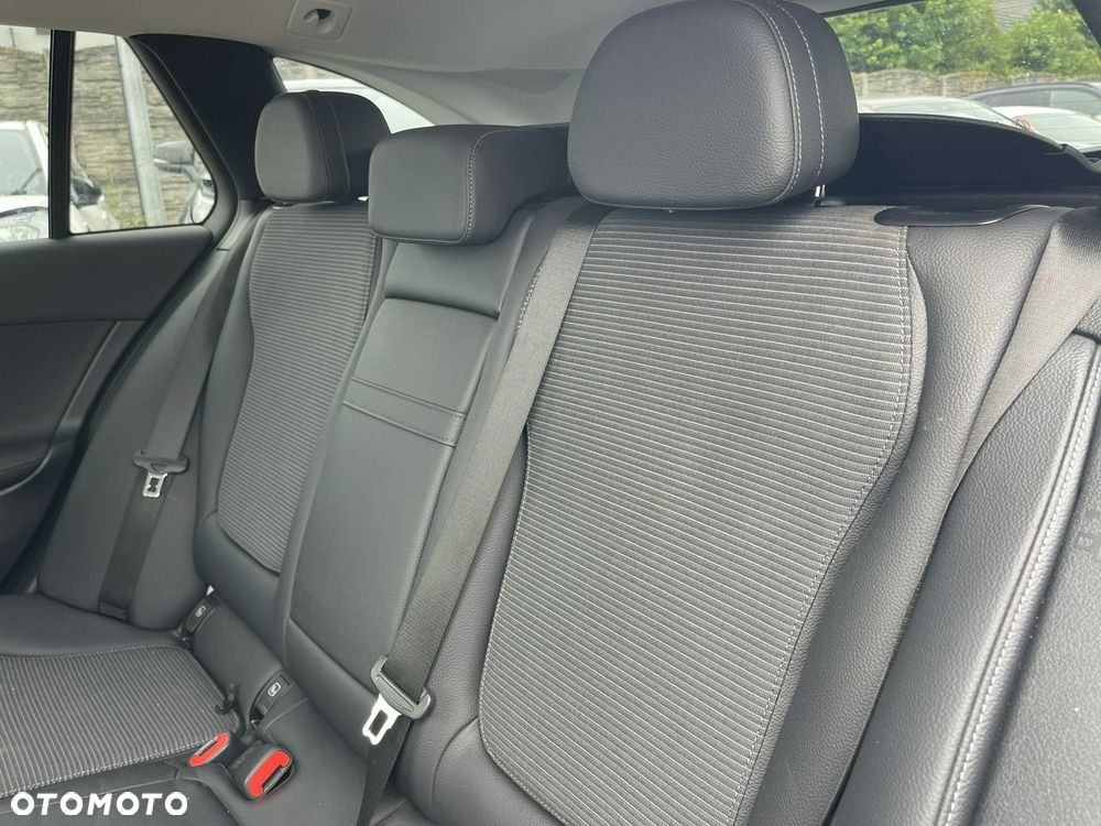 Mercedes-Benz Klasa C 220 d 9G-TRONIC Avantgarde - 11