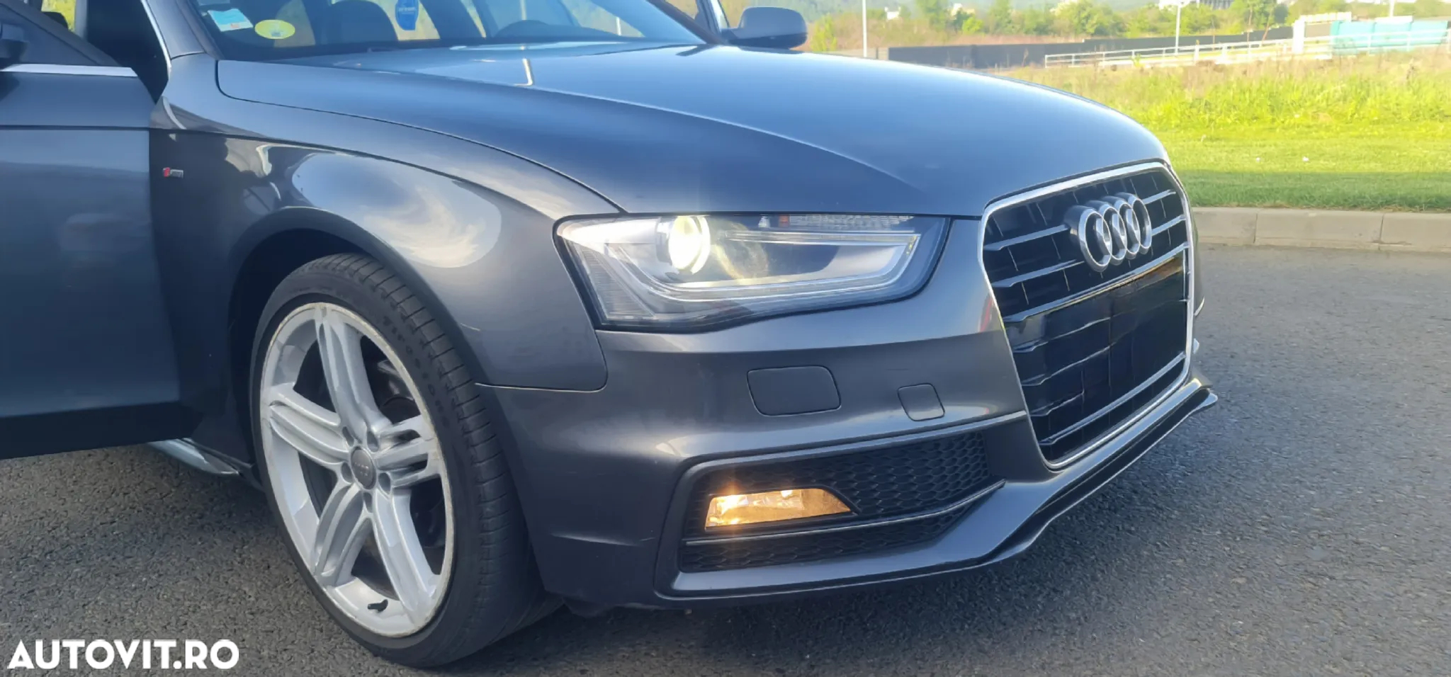 Audi A4 Avant 2.0 TDI DPF clean diesel multitronic S line Sportpaket - 26
