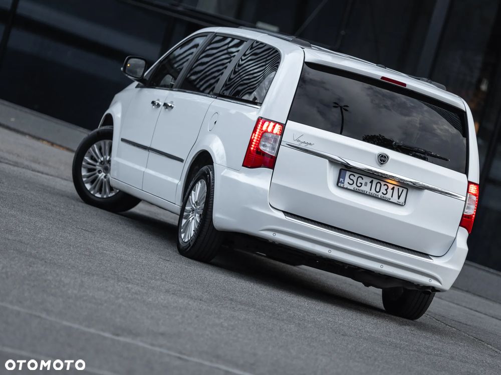 Lancia Voyager 3.6 Platinum - 6