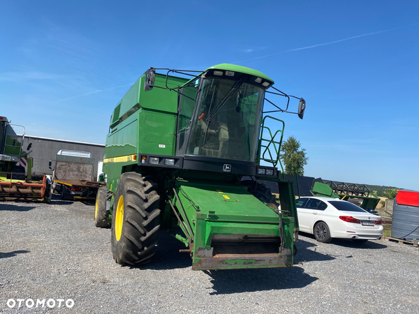 John Deere 2256