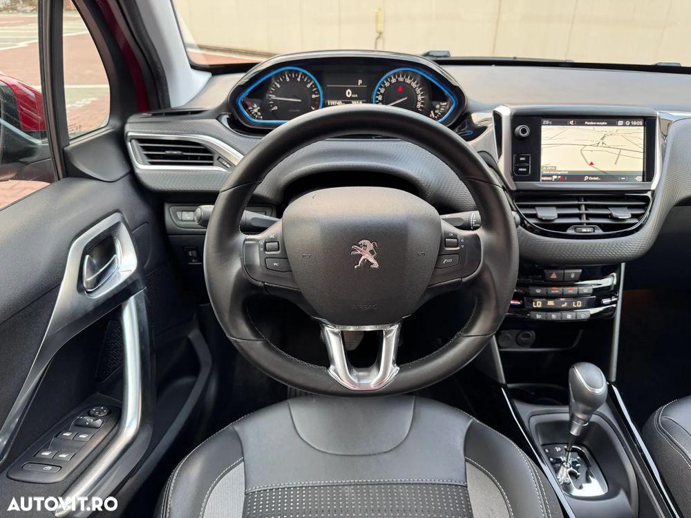 Peugeot 2008 PureTech 110 Stop&Start EAT6 Allure - 18