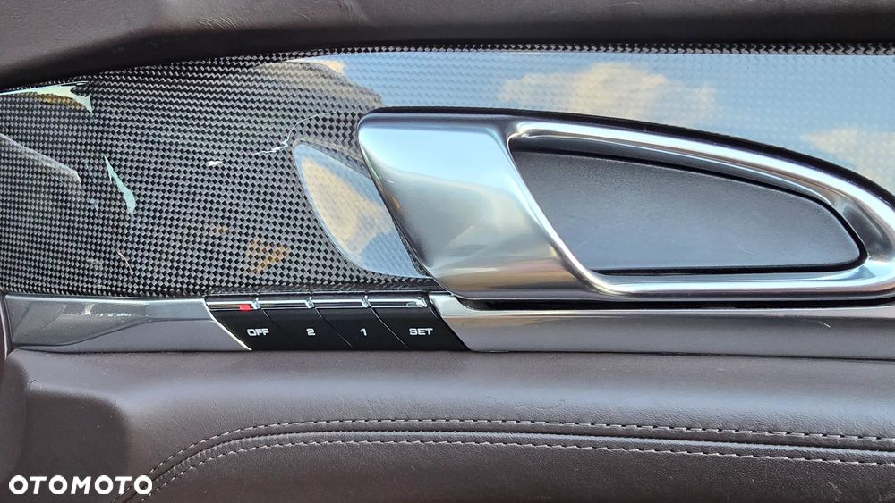Porsche Panamera - 33