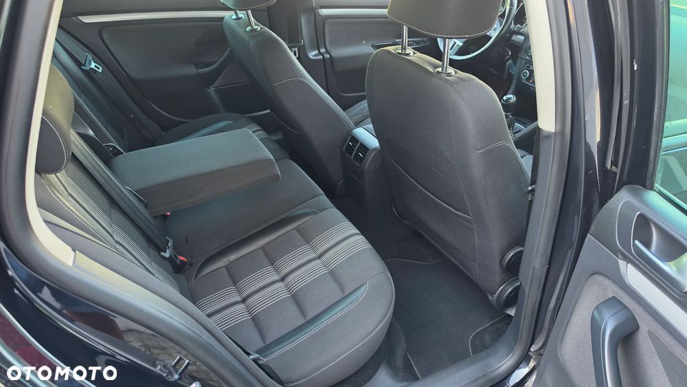 Volkswagen Golf Variant 1.6 TDI DPF BlueMotion Technology MATCH - 13
