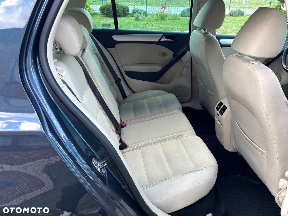 Volkswagen Golf 2.0 TDI Highline - 13