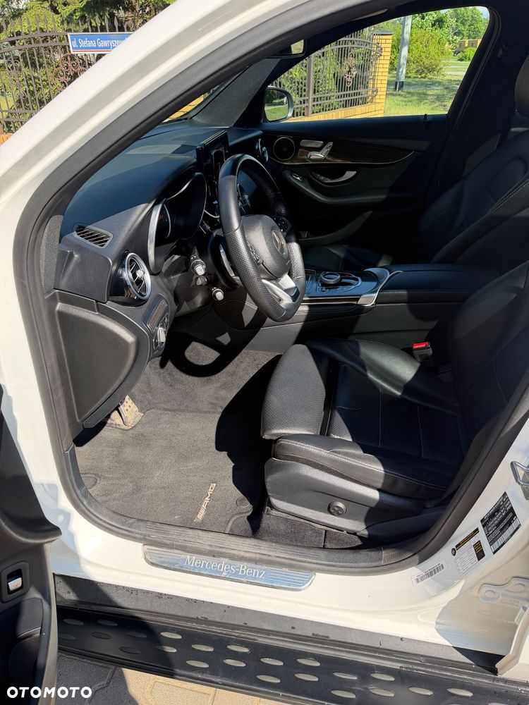 Mercedes-Benz GLC 300 4-Matic - 12