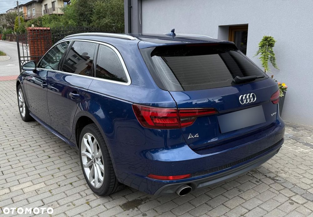 Audi A4 Avant - 4