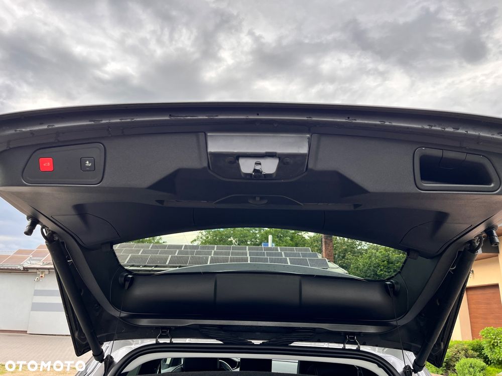 Peugeot 3008 1.2 PureTech Allure Pack S&S EAT8 - 8