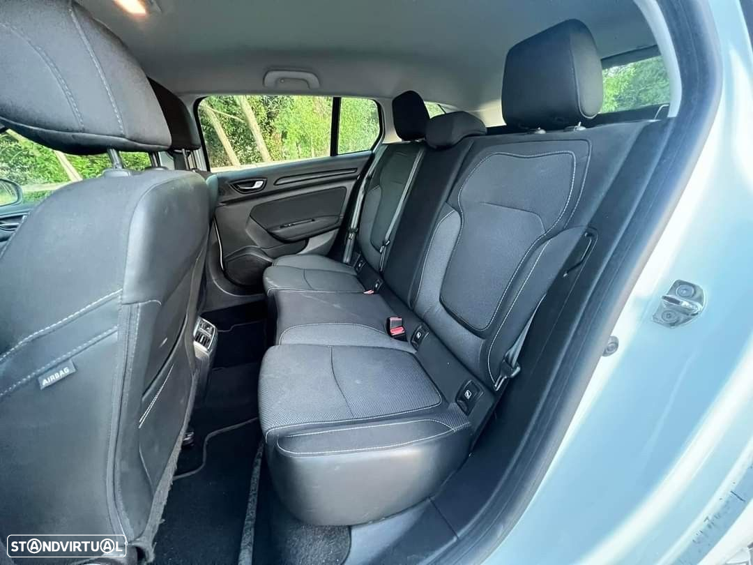 Renault Mégane Sport Tourer 1.5 dCi Limited EDC - 18