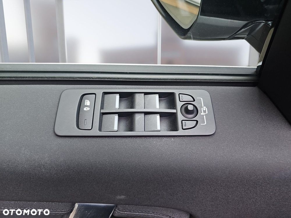 Land Rover Discovery Sport - 21